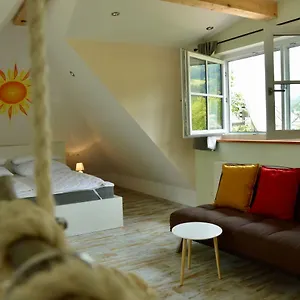 https://ferienwohnung-im-sommerhaus.com-bavaria.com