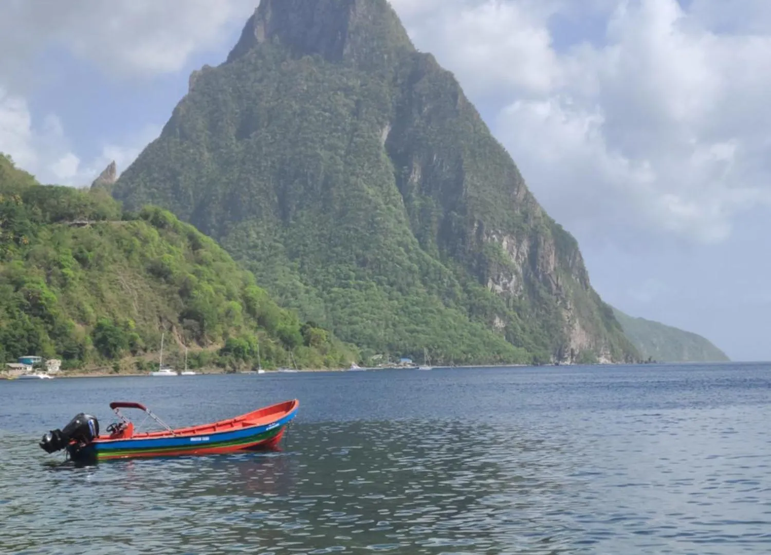 Garfields Hiddengem Villa Soufriere